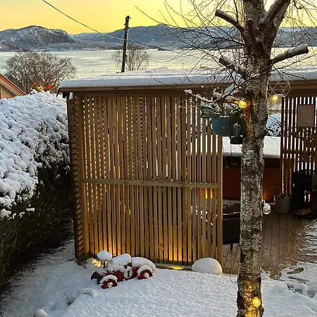 Apartment «sea View Finnoy Island» *